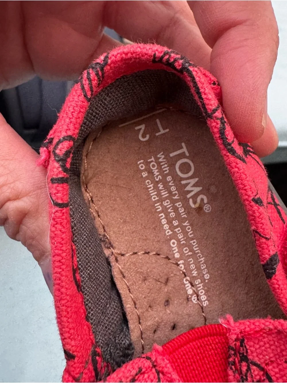 Toms peace and bikes red baby shoes size‎ 2 T